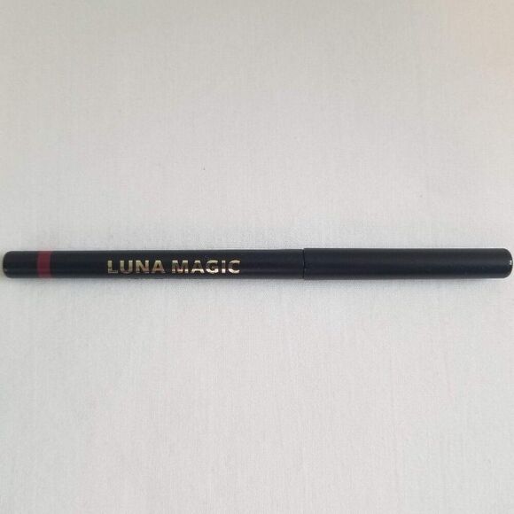 Luna Magic Beauty - Lip Liner - Amorcito - Picture 1 of 6
